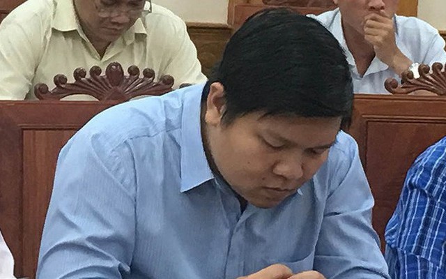 Cựu phó giám đốc sở ở Bình Định khiếu nại việc xóa đảng tịch