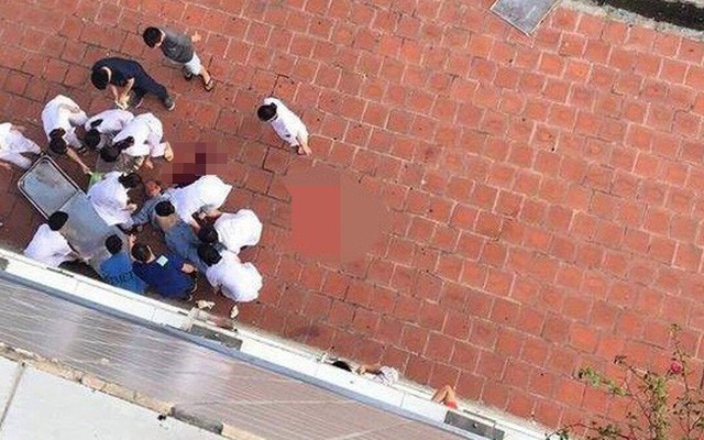 Nam bệnh nhân nhảy từ tầng 6 bệnh viện ở Hà Nội xuống đất tử vong