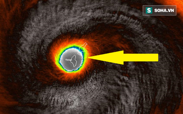 Mỹ hứng siêu bão mạnh nhất hành tinh năm 2018: Mắt bão "nuốt trọn" hòn đảo rộng 100km2
