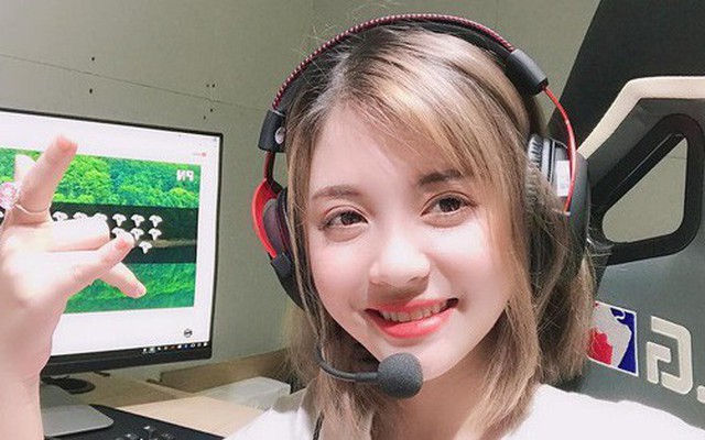 Cô bạn streamer mới toanh gây ấn tượng với vẻ ngoài xinh như hot girl Hàn Quốc