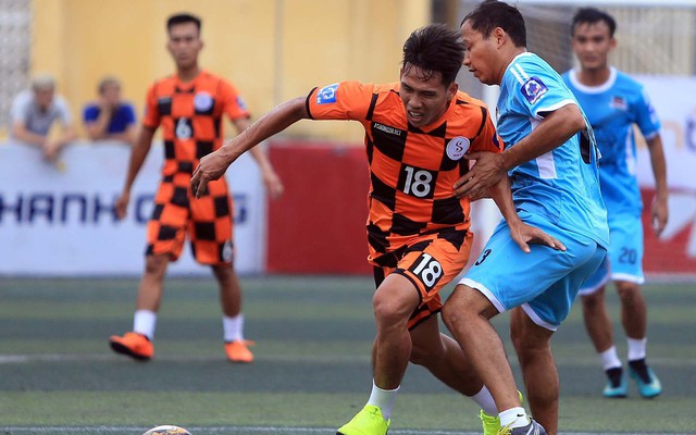 Lỡ AFF Cup 2018, tân binh ĐTVN tỏa sáng ở giải phủi