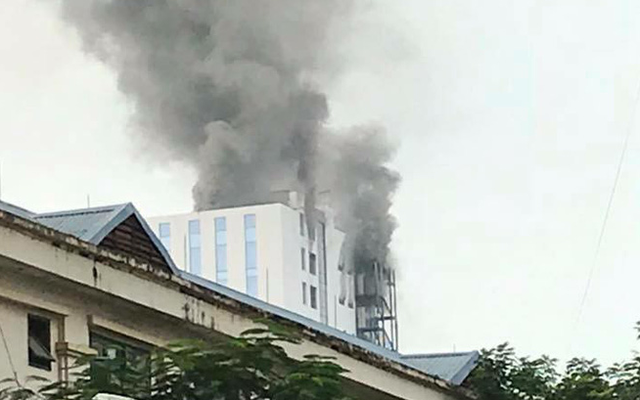 Hà Nội: Cháy lớn tại tòa nhà cao tầng đang thi công trên đường Hoàng Quốc Việt