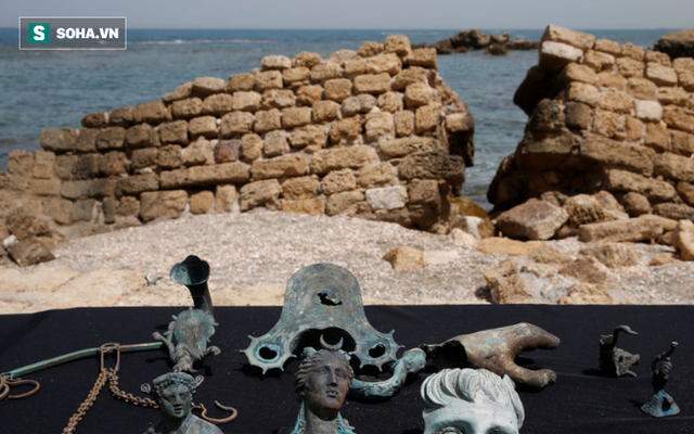 Phát hiện kho báu thời La Mã trong xác tàu 1.600 năm tuổi ngoài biển Địa Trung Hải