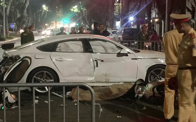 Ai là người cầm lái xe Audi va chạm với xe máy khiến 3 người thương vong tại Hà Nội?