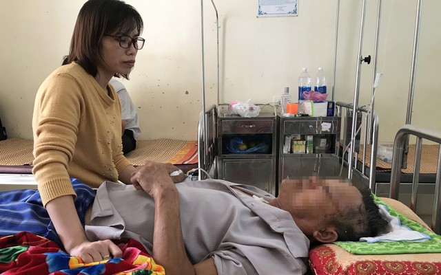 Cụ ông 74 tuổi kể lại giây phút vật lộn sinh tử với kẻ sát hại bà giáo già ở Hưng Yên
