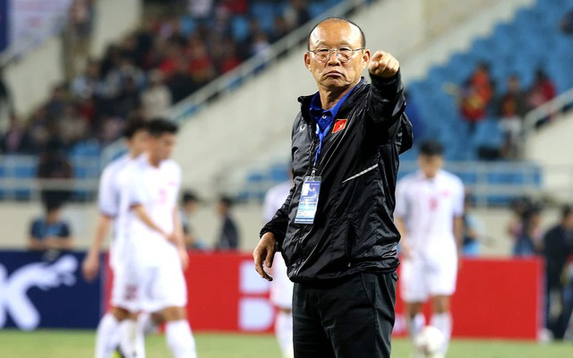 "Bệnh nan y" từ AFF Cup chữa mãi không khỏi, HLV Park Hang-seo vô cùng lo lắng