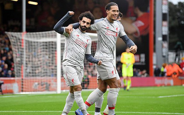 Salah lập hat-trick, Liverpool gây áp lực lớn lên Man City