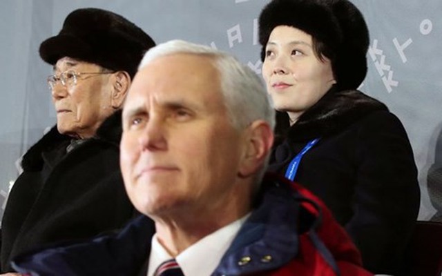 Phó Tổng thống Mỹ Pence tránh bắt tay quan chức Triều Tiên tại Olympic