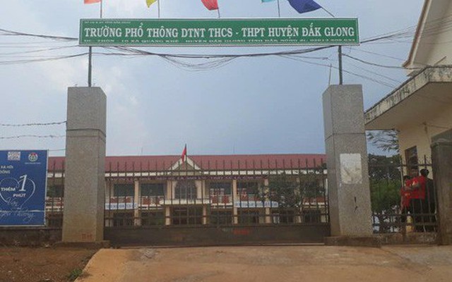 30 học sinh ngộ độc thực phẩm sau bữa ăn tối