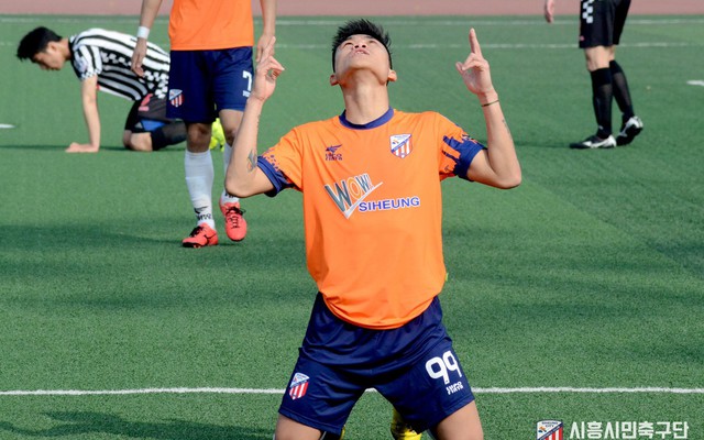Cựu tuyển thủ U23 Việt Nam lập công ngay trận đầu khoác áo đội bóng Hàn Quốc