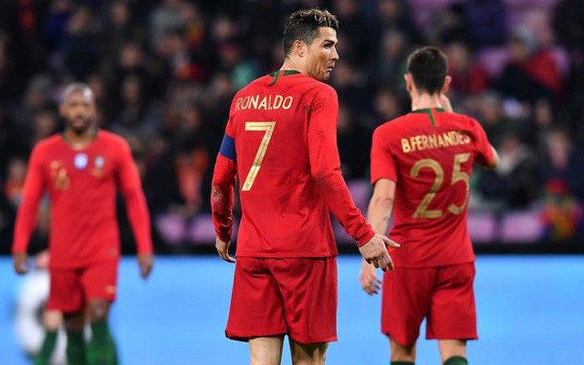 Ronaldo "tịt ngòi", BĐN thảm bại dưới tay Hà Lan