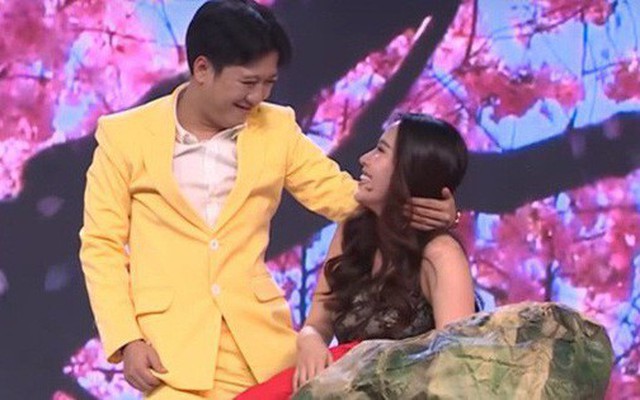 Clip: Trường Giang và Nam Em đẫm nước mắt khi chia tay trong "7 Nụ cười xuân"