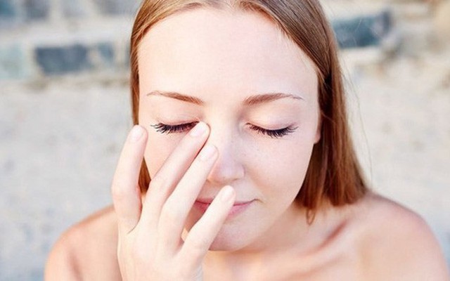 5 thói quen không ngờ lại chính là nguyên nhân gây tổn hại đôi mắt của bạn
