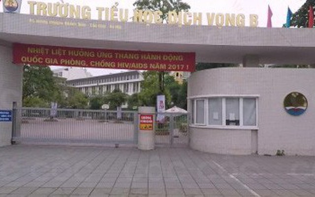 Hà Nội: Học sinh rơi từ tầng 4 xuống đất vào giờ nghỉ trưa