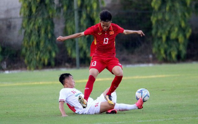 Chơi hơn 2 người, U19 Việt Nam vẫn mất điểm đầy tiếc nuối trước đối thủ đến từ châu Phi