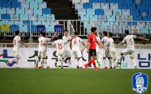 Báo Hàn Quốc tiết lộ gây ngạc nhiên về đội nhà, ghen tị với U19 Việt Nam