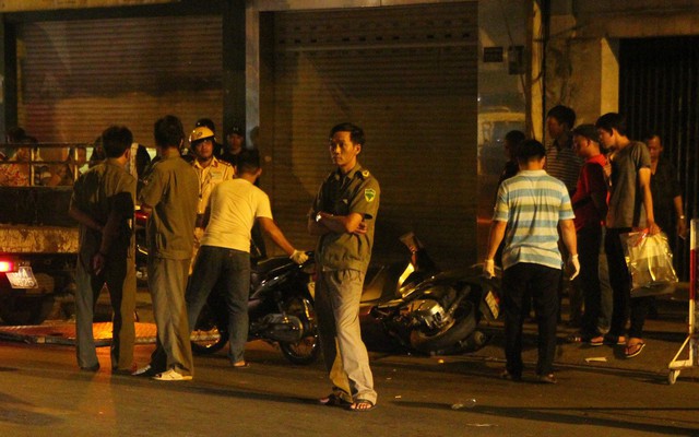 Hiện trường vụ băng trộm SH đâm chết 2 người ở Sài Gòn