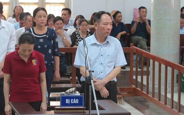 Cựu Phó Giám đốc Sở Nông nghiệp và Phát triển nông thôn Hà Nội lĩnh án 12 năm tù