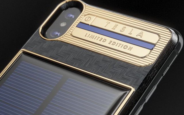 Xuất hiện iPhone X Tesla giá gần tỷ đồng, có pin mặt trời lướt web cả ngày không lo hết