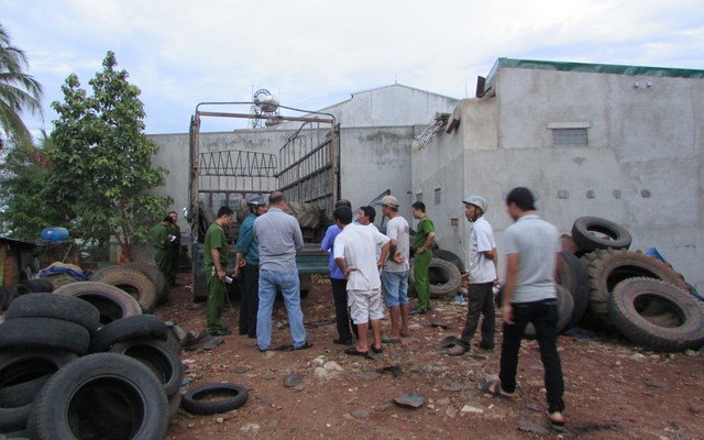 Dọn bể nước trong trường, nam giáo viên bị điện giật tử vong