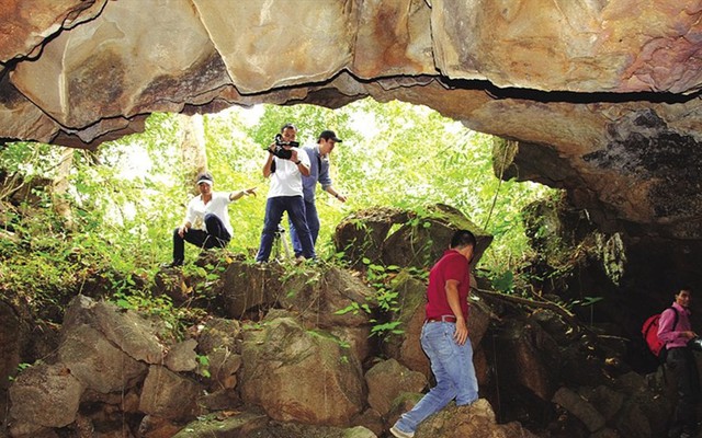 Gặp chàng trai khám phá hang động Sêrêpôk