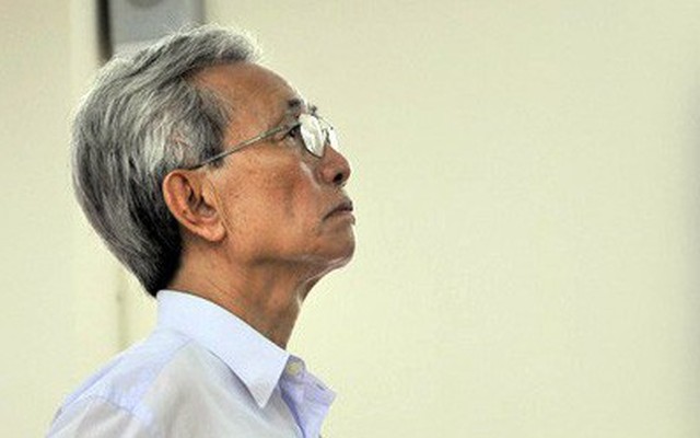 Buộc ông Nguyễn Khắc Thuỷ thi hành án tù 3 năm vì tội dâm ô trẻ em