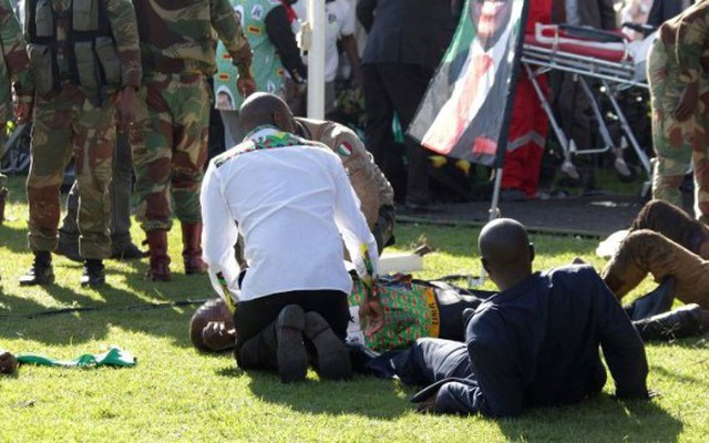 Tổng thống Zimbabwe bị mưu sát tuyên bố 'tôi chưa tới số'