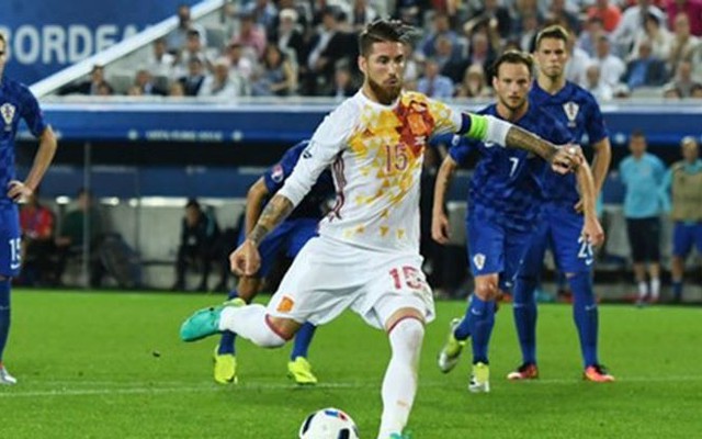 Tây Ban Nha chốt danh sách đá 11m, Ramos mất tín nhiệm