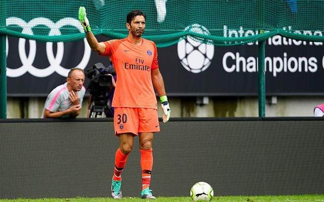 PSG thất bại nặng nề trước Bayern trong ngày Buffon bắt chính