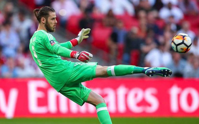 Hé lộ lý do De Gea quyết bám trụ lại M.U