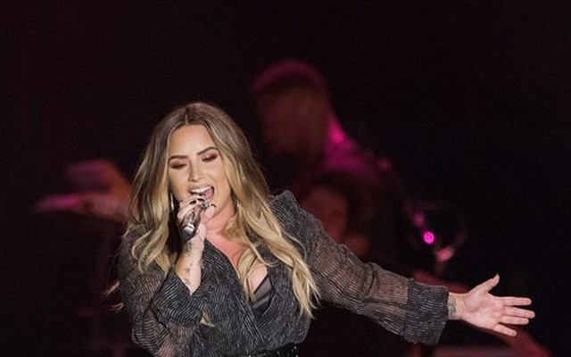 Ca sĩ Demi Lovato nhập viện vì sốc ma tuý