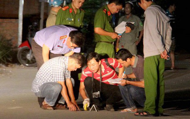 Nam thanh niên bị truy sát trước phòng trọ ở vùng ven Sài Gòn