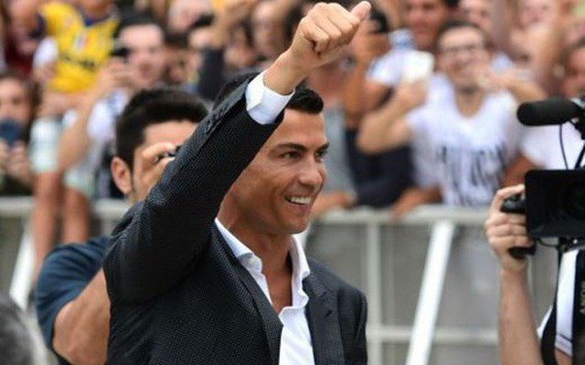 Cựu binh Real khen Ronaldo nức nở, nhưng cuối cùng lại đánh giá Messi giỏi hơn