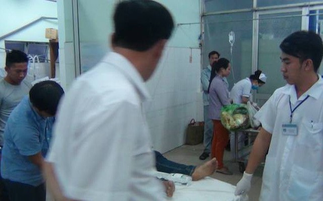 Nghi phạm sát hại 3 người trong gia đình ở Tiền Giang đang điều trị tại bệnh viện