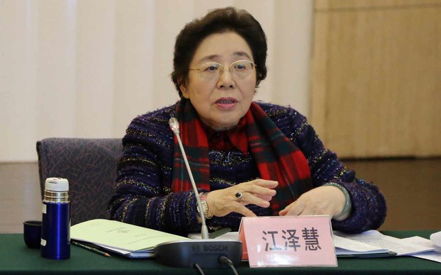 Lần lộ diện hiếm hoi của em gái cựu Chủ tịch Trung Quốc Giang Trạch Dân