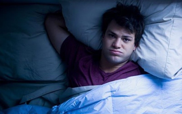 Tỉnh dậy trong đêm và khó ngủ lại: Hãy cẩn thận với căn bệnh này và khẩn trương phòng ngừa