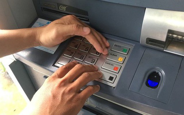 Ngân hàng Nhà nước yêu cầu giảm hạn mức rút tiền qua ATM vào đêm khuya