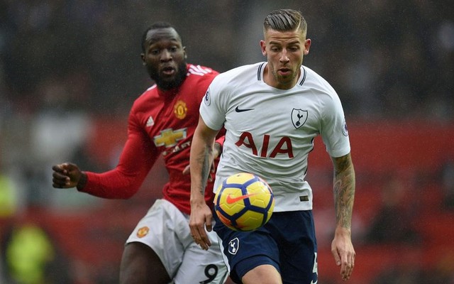 Khi Tottenham chạm trán Man United, có một con Quỷ đỏ lạc bầy giữa "kẻ thù"