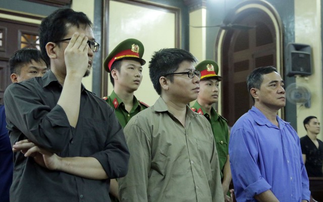 Cựu công an tiếp tay đường dây thuê Việt kiều buôn lậu xe sang kêu oan