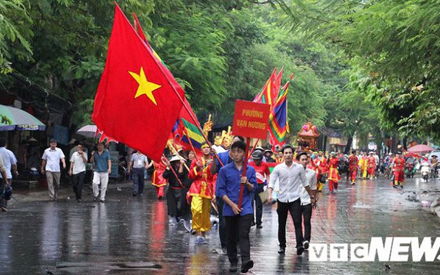 Ảnh: Đồ Sơn trống giong cờ mở khai mạc Lễ hội chọi trâu 2018