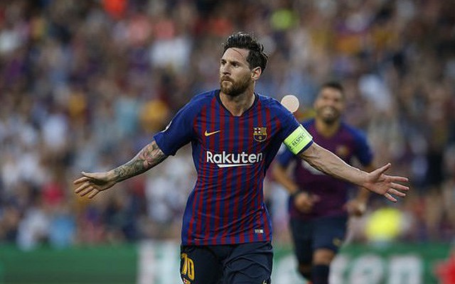 Messi lập siêu phẩm đá phạt, Barcelona giành thắng lợi ngày mở màn Champions League