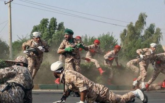 Vụ tấn công đẫm máu trong lễ duyệt binh: Iran cáo buộc Mỹ-Israel, thề tung đòn "trả thù chết chóc"