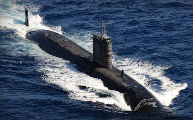 Anh điều tàu ngầm chở tên lửa Tomahawk chuẩn bị tấn công Syria: Tiết lộ sự thật "gây sốc"