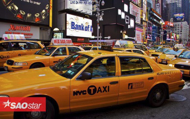 Tại sao taxi thường được sơn màu vàng?