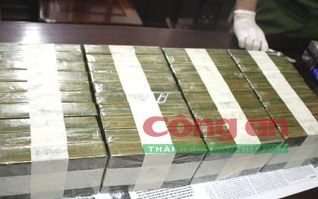 Truy tố đối tượng “ôm” 150 bánh heroin