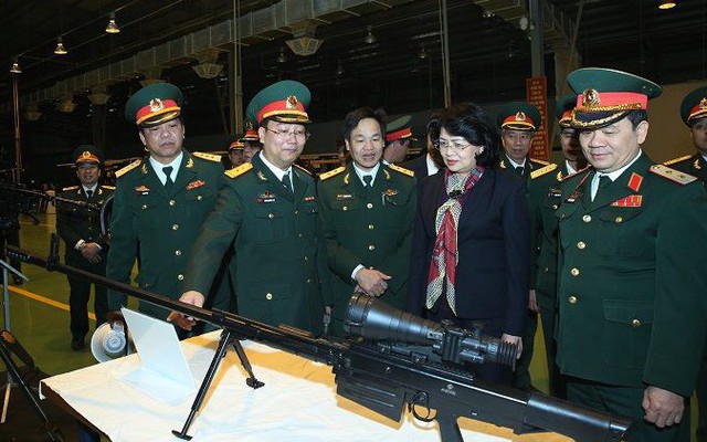 Cận cảnh súng bắn tỉa hạng nặng OSV-96 do Việt Nam sản xuất
