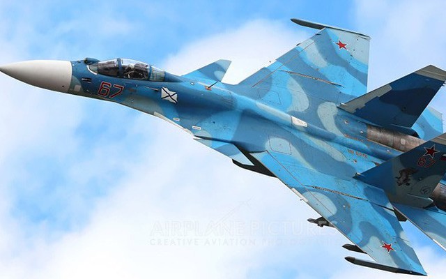 Sức mạnh tiêm kích bảo bối của tàu sân bay Nga Su-33