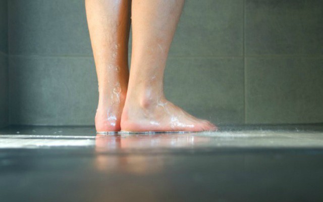 Một thói quen tế nhị và "mất vệ sinh" khi tắm được chứng minh tốt cho đời sống tình dục