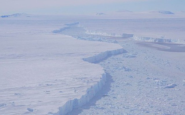 [Video] Phát hiện một “thành phố băng trôi” khổng lồ ở Nam Cực