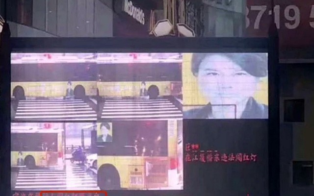 Trung Quốc: Hệ thống nhầm lẫn mặt người trên quảng cáo xe bus thành... người vi phạm giao thông